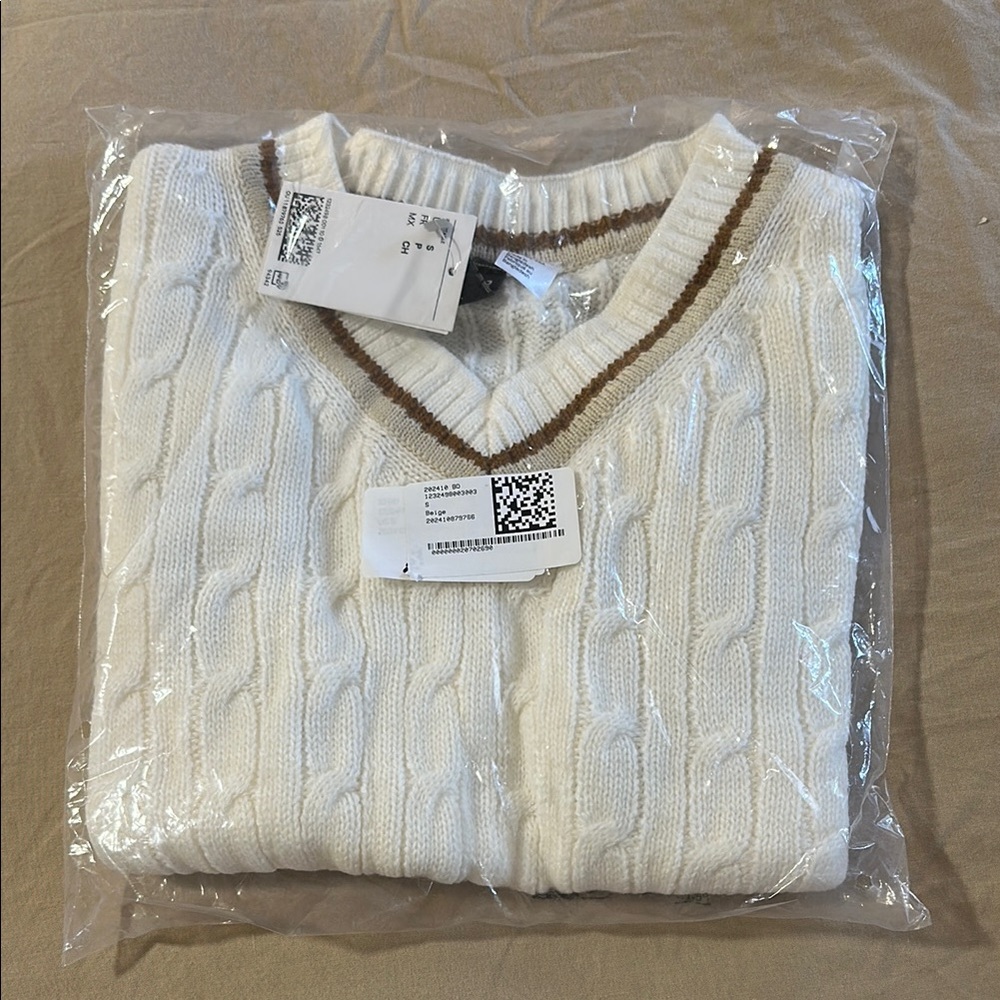 H&M beige Cable Knit Sweater Vest